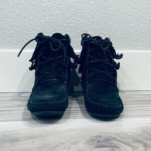 Minnetonka Black Lace Up Boots